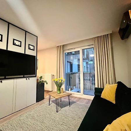 Milionowa 8 - Komfortowe Studio Z Garazem I Klimatyzacja Lodž Exteriér fotografie