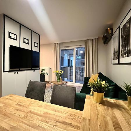 Milionowa 8 - Komfortowe Studio Z Garazem I Klimatyzacja Lodž Exteriér fotografie